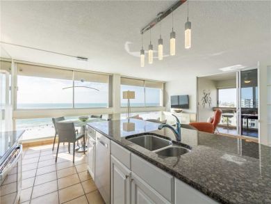 Gulf Side Two Bedroom Vacation Condo in Siesta Key Sleeps 6
